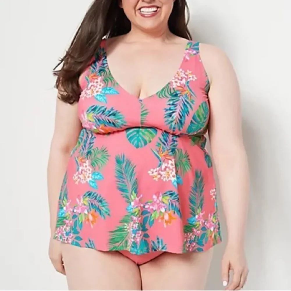 Kim Gravel x Swimsuits For All Flowy Tankini and Brief Set